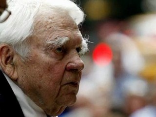 Famed news anchor dead at 92