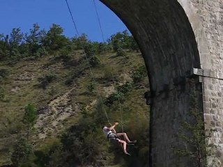 ponting en Ardeche par Les intra-terrestres