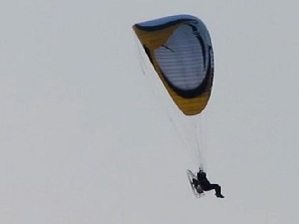 Ecole Grand Vol Paramoteur, Paris Nord, Michel, examen et vol de confirmation pour le brevet