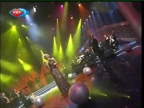 AYŞEN BİRGÖR - Takvimlerden Haberin Yok mu Geçiyor Yıllar......