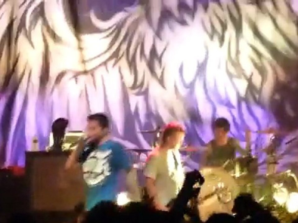 It's Complicated - A Day To Remember live Montpellier 05/11/2011