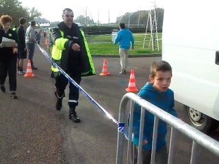 video11-11-06 luuk zijn eerste course 800 m