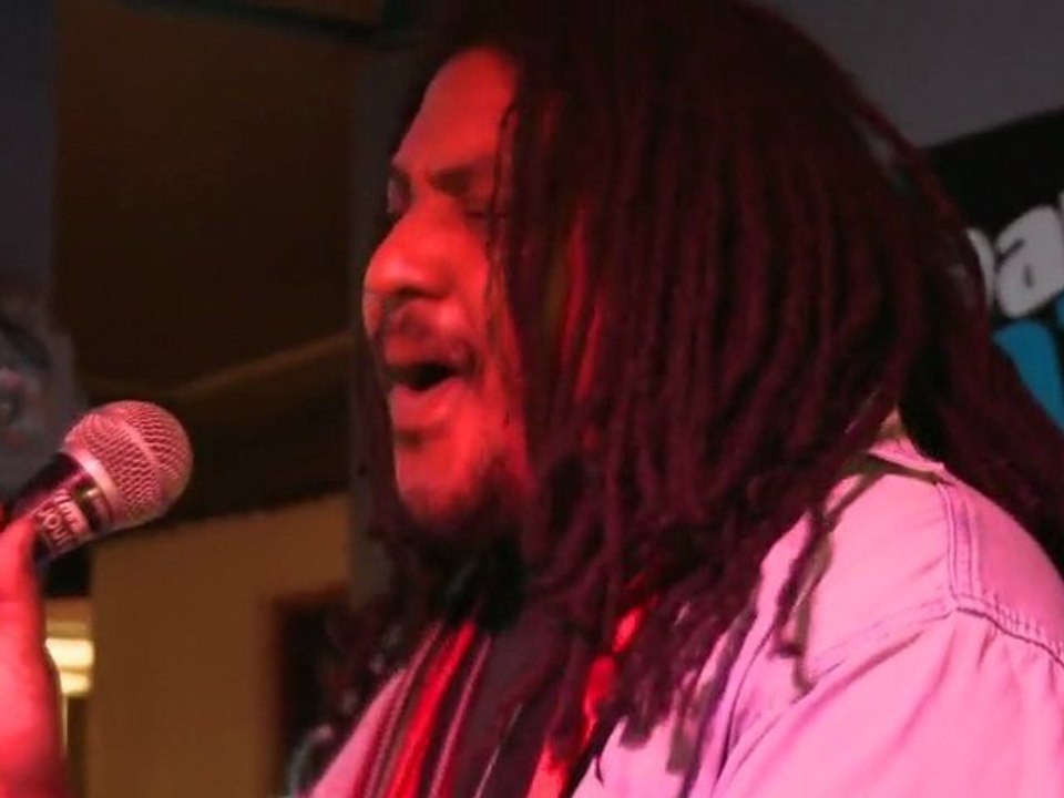 Projet Malgache - Tony Rabeson et Son Trio  - 4ème extrait - Aux Petits Joueurs