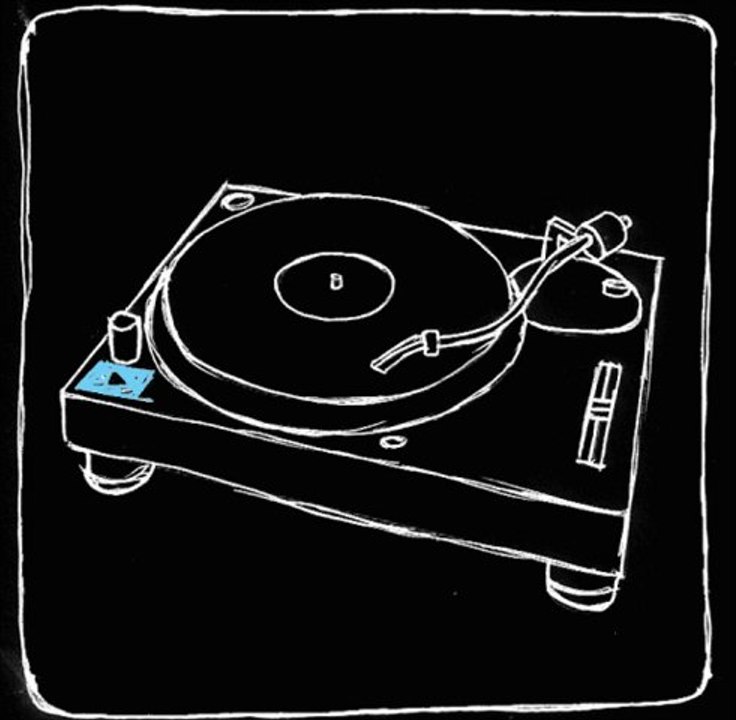 LMFAO - Let The bass kick in Miami Bitch(Remix-MiSSPiNKBASS)