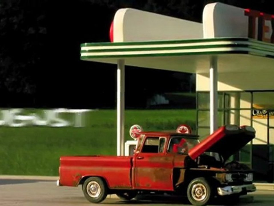 Gas Station Diorama Calendar | MODELJUNKYARD.COM