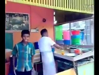 Hay gente que sabe preparar y servir comida con arte