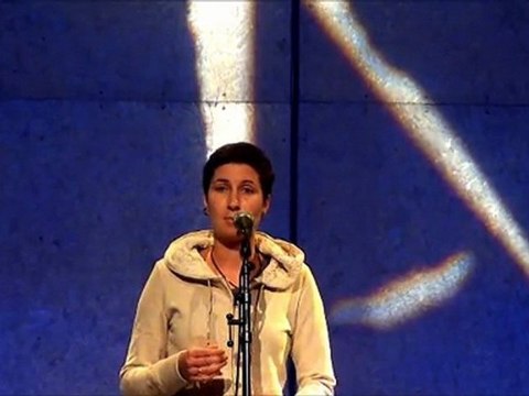 02 Sofi d'ailleurs - scène slam mons - 28-10-2011