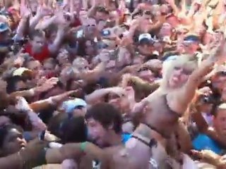 Lady Gaga Mob Diving Off Stage Performance
