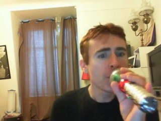 Wiwi égratigne "start without you"