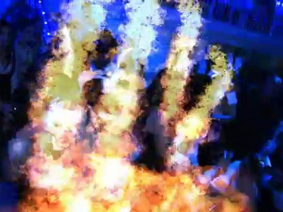 VIDEO PLAYBOY TOUR VIERGE