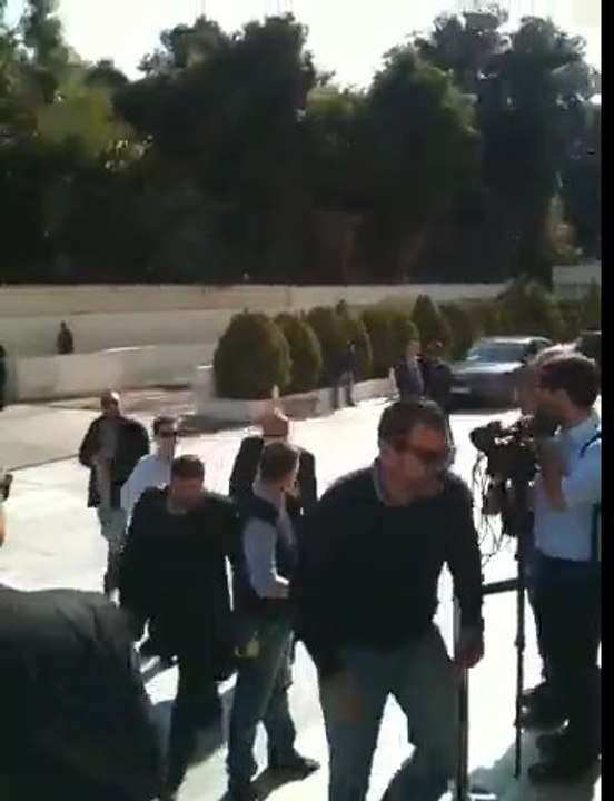 Προσέλευση μελών του υπουργικού Συμβουλίου στη Βουλή