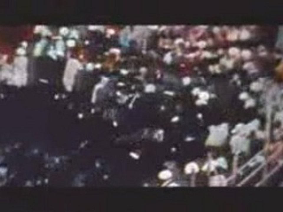 Pennywise - Fuck Authority