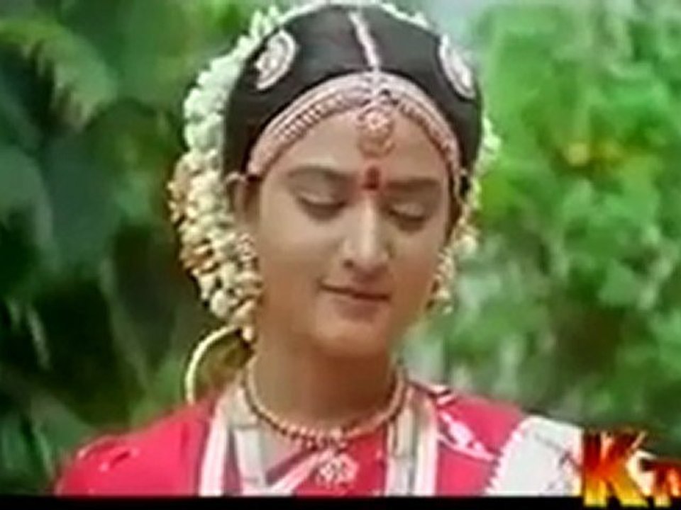 Naan Pesa Ninaipathellam-Yelelam Kiliyae