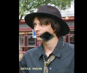 Vente chapeau le mans melya defile "Fashion Week Le MAns Côté Coeur octobre 2011"