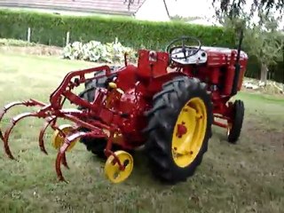 TRACTEUR ENERGIC 519 B