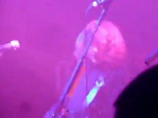 The Darkness - "Concrete Jungle (live)"