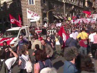 Basta: Berlusconi kündigt Rücktritt an