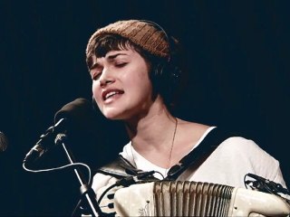 Musiques du Monde -live Maïa VIDAL - Follow me