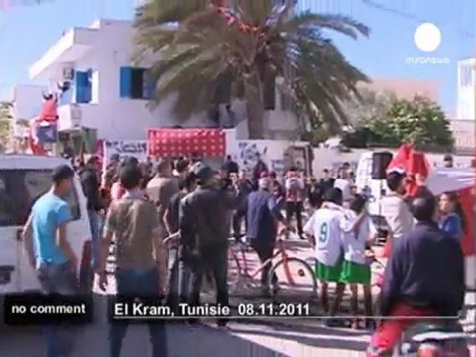 Les tunisiens commémorent l'anniversaire... - no comment