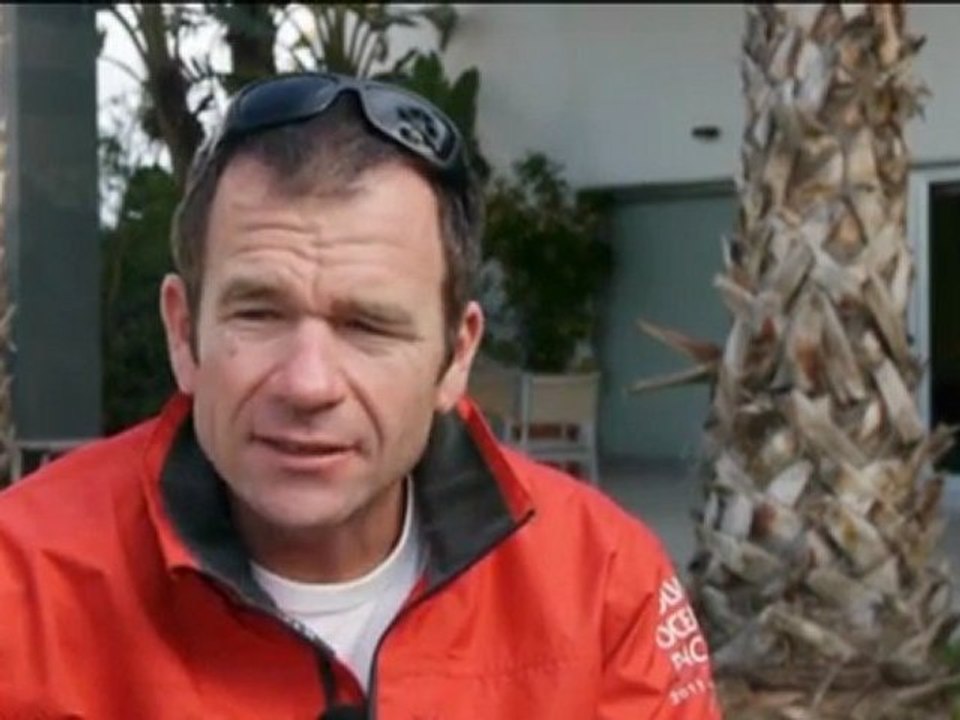 Volvo Ocean Race - Team Sanya mit Bootsschaden