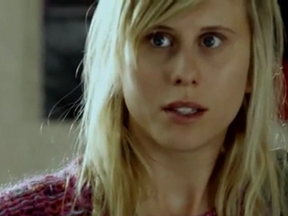 אלין לוי בתמרות עשן-עונה 2 פרק 5