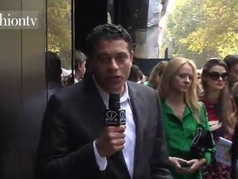 Fashionistas at Dolce & Gabbana - Spring 2012 MFW | FTV