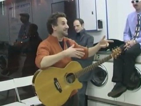 Identite Nationale - Nicolas Bacchus @ Lavomatic Tour (Saison 4 - 2011-02-02)