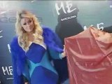 Paris Hilton presenta un cuadro en Barcelona