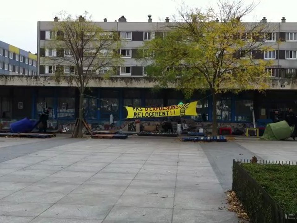 Evacuation de la place de la fraternité, cité des 4000, La Courneuve