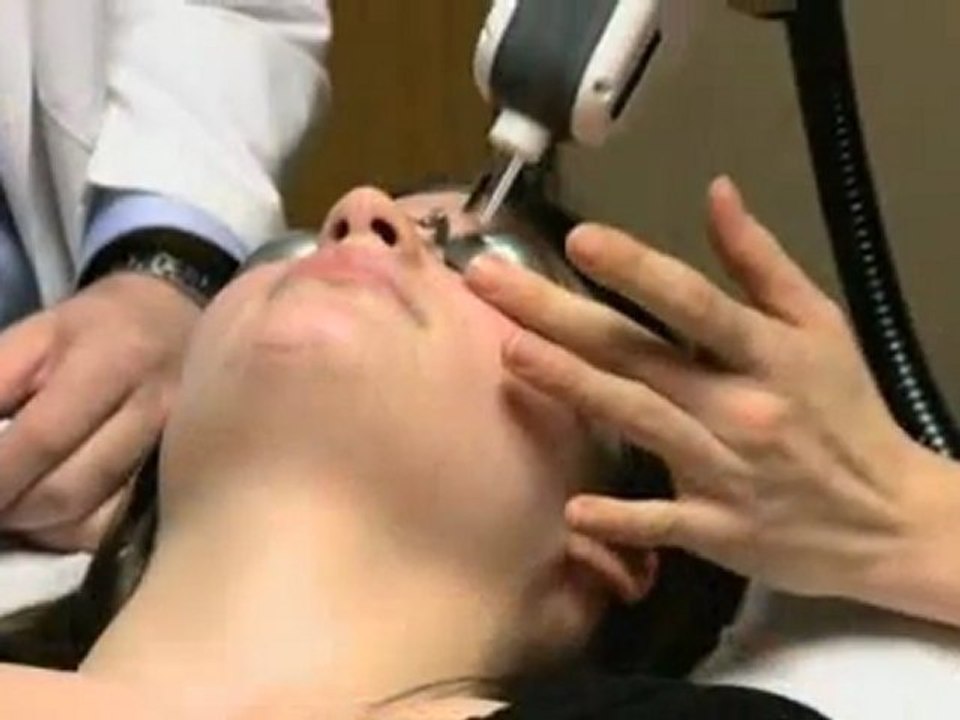 Aesthetic Medicine Minute with Dr. Darm by NW32-Laserlift