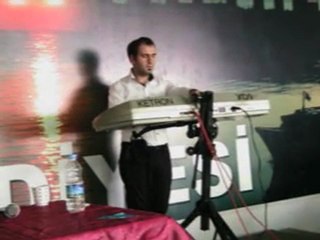 9,KASIM ALAPLI EMRULLAH COŞKUNUN KONSERİ