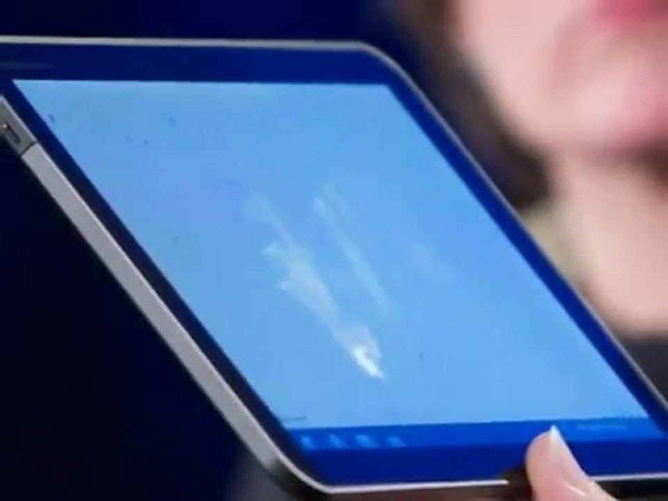 MOTOROLA XOOM Android Touch Tablet with Wi-Fi