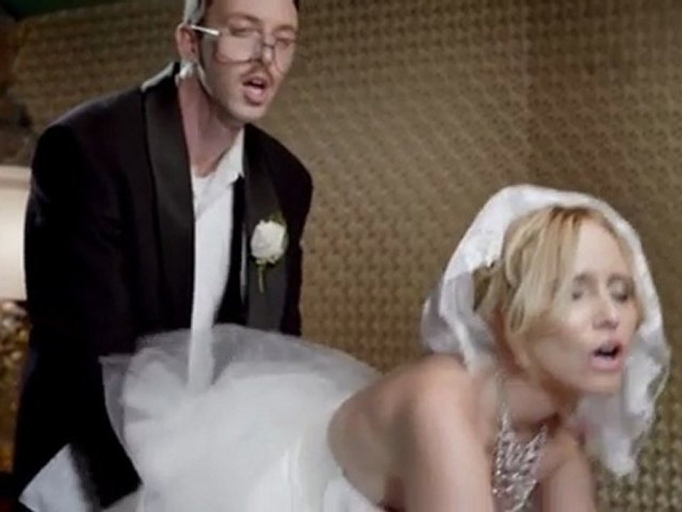 Skittles Newlyweds x AutoCurate.com