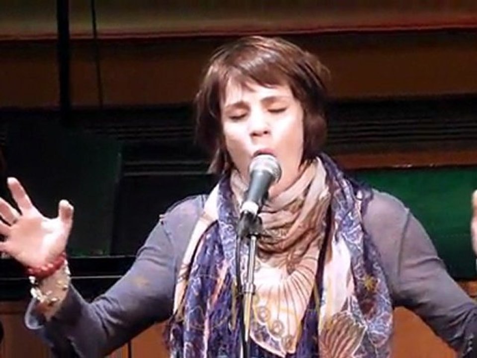 Cabaret - Claire Perot