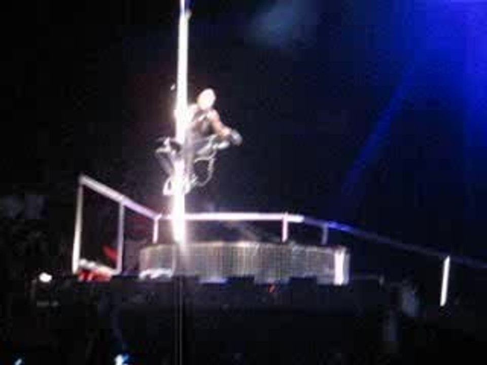 confession tour paris aout 2006