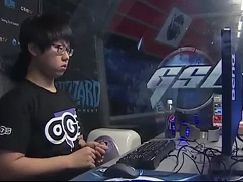 oGs.MC s'échauffe à sa façon