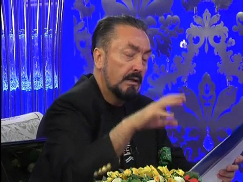 Kur'ana göre din yaşanılır, hurafelere göre değil