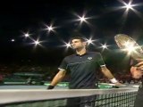 Djokovic, con dificultad, accede a cuartos de final en el abierto de Bercy al igual que Andy Murray