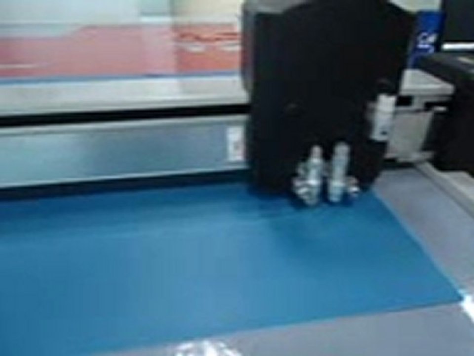 aokecut@163.com stationery cutter plotter cutting machine