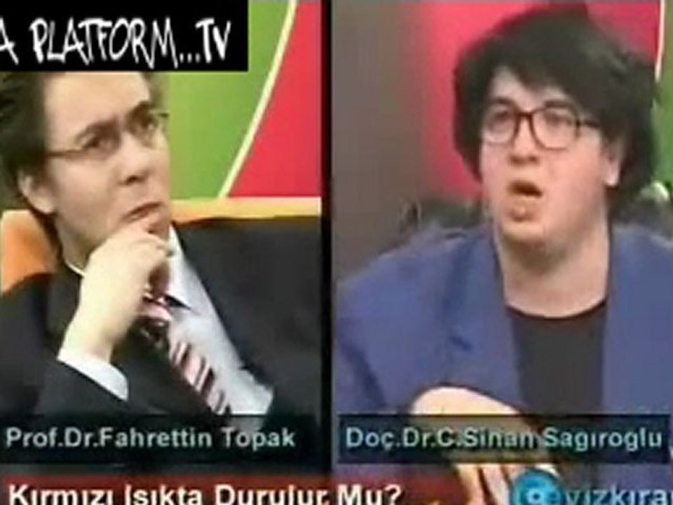 KIRMIZI İŞİKTA  DURULUR MU DURULMAZMI HA::::zeta platform:::::