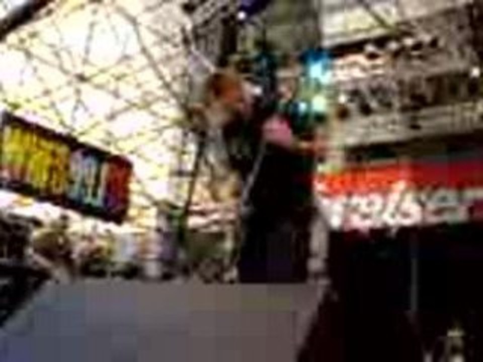 Good Charlotte-Let Me Go (HFStival 2001)