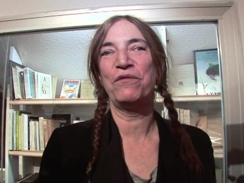 Patti Smith célèbre Rimbaud dans la ville natale du poète
