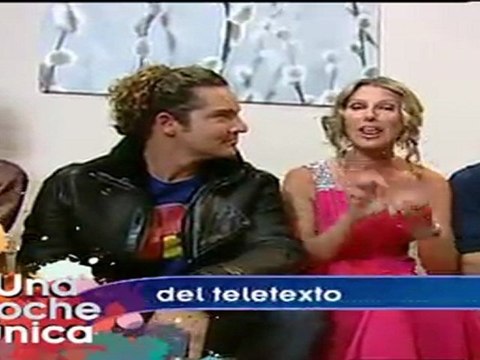 DAVID BISBAL CON ANNE GALA ONCE ESPECIAL Y TODOS LOS CANTANTES ESPERANDO 11-11-2011