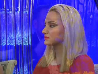 Tüm Müslüman cemaatleri ve toplulukları severim.