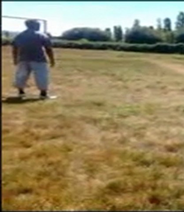 Partie de foot avec le fiston  ata fait le zouave