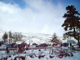 Nieve en la montaña de Parnitha - Atenas, Grecia