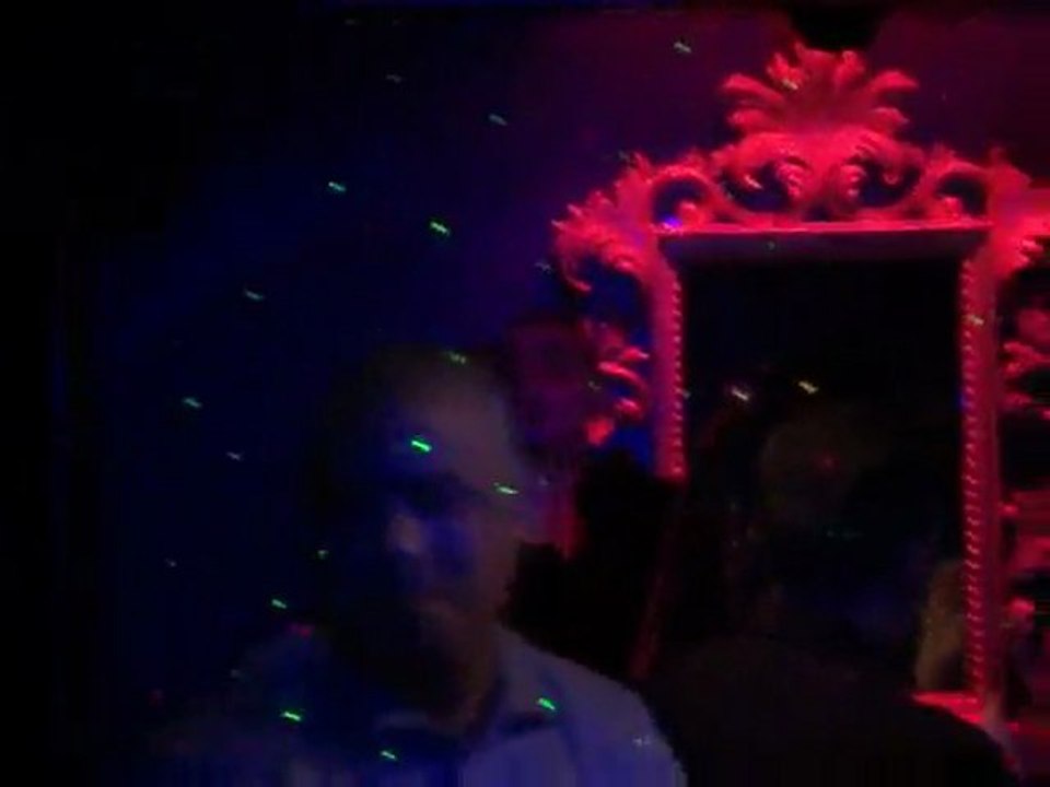 restaurant karaoké, animateur karaoké, chanteur musique live au libertalia