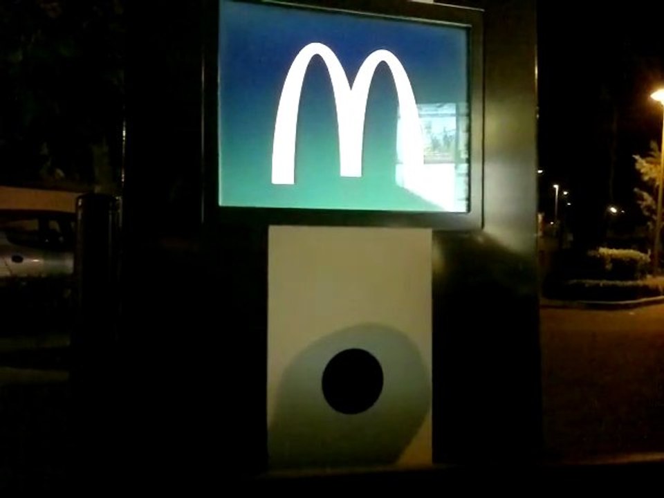 Quand McDo conseille d'aller chez Quick !!