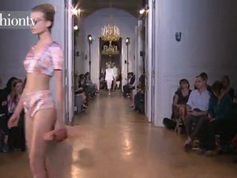 Rochas Runway Show - Spring 2012 PFW | FTV