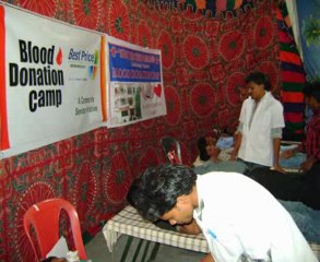 WALMART BLOOD DONATION AT NIDAMANUR-RED CROSS VIJAYAWADA ON 13-8-11